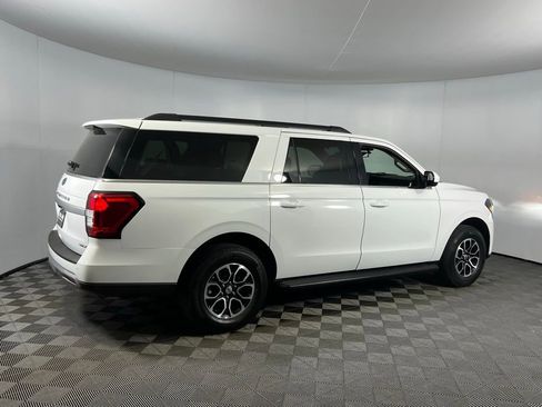 Used 2024 Ford Expedition Max XLT image 7