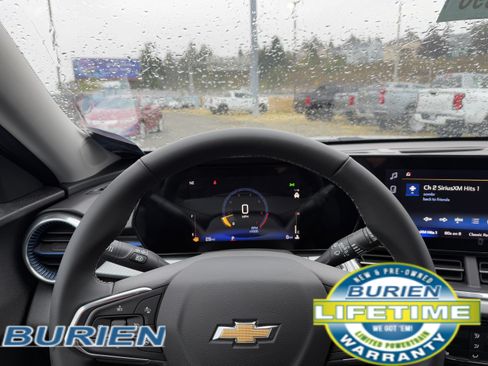 New 2026 Chevrolet Trax LT w/ Driver Confidence Package image 12