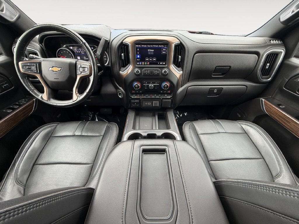 Used 2019 Chevrolet Silverado 1500 High Country w/ Technology Package AWD/4WD image 12