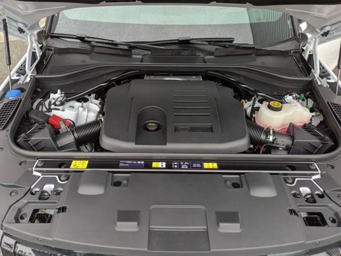 New 2026 Land Rover Range Rover Sport SE AWD/4WD image 31