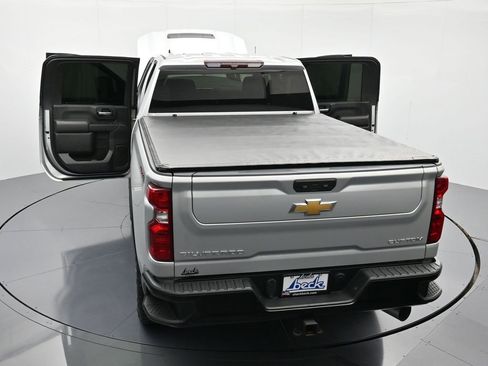 Used 2022 Chevrolet Silverado 2500 Custom w/ Custom Value Package image 46