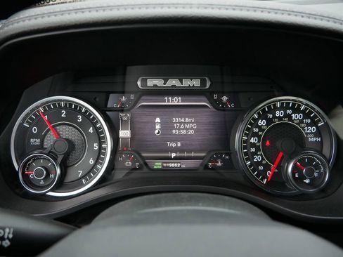 Used 2025 RAM 1500 Laramie image 27