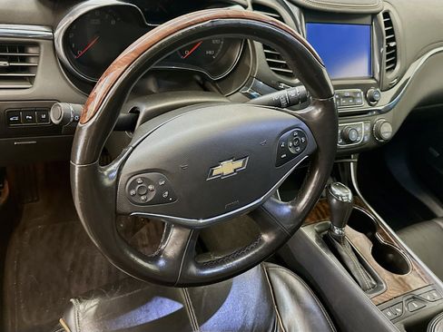 Used 2014 Chevrolet Impala LTZ FWD image 18