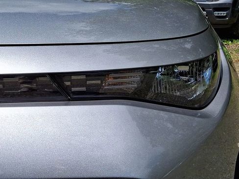 Certified 2023 Kia Soul EX FWD image 9