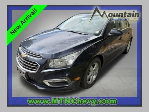 Used 2016 Chevrolet Cruze LT FWD image 1