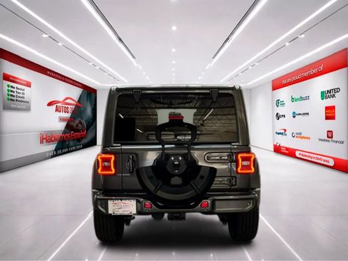 Used 2021 Jeep Wrangler Unlimited Sahara AWD/4WD image 7