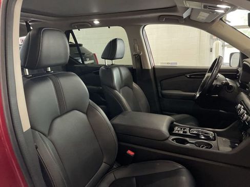 Used 2023 Honda Pilot Touring image 18