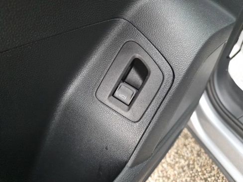 Used 2021 Volkswagen Atlas Cross Sport SEL Premium R-Line image 15