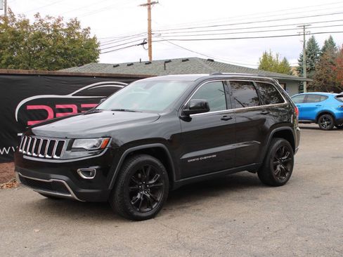 Used 2016 Jeep Grand Cherokee Laredo w/ Quick Order Package 23E AWD/4WD image 1