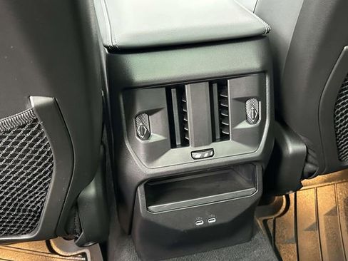 Used 2026 BMW X3 xDrive30 w/ Premium Package image 19