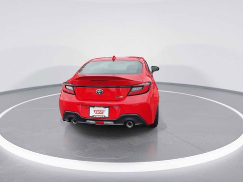 New 2025 Toyota GR86 Premium image 7