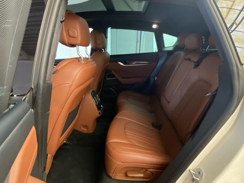 Used 2017 Maserati Levante S AWD/4WD image 21