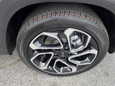 New 2026 Chevrolet Trax RS w/ Sunroof Package image 16