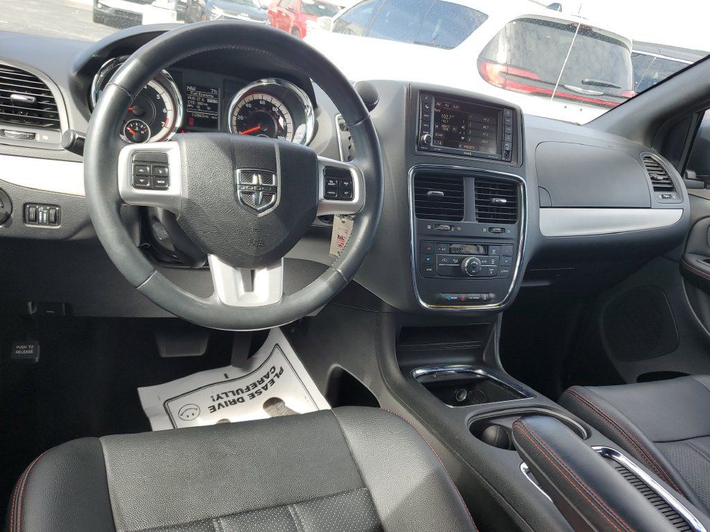 Certified 2016 Dodge Grand Caravan R/T w/ Mopar Premium Addition Group FWD image 10