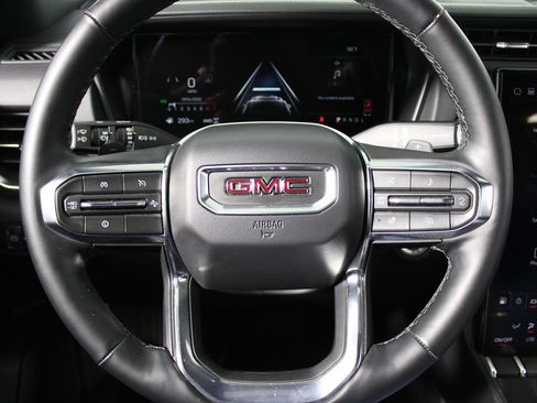 Used 2025 GMC Terrain Elevation AWD/4WD image 13
