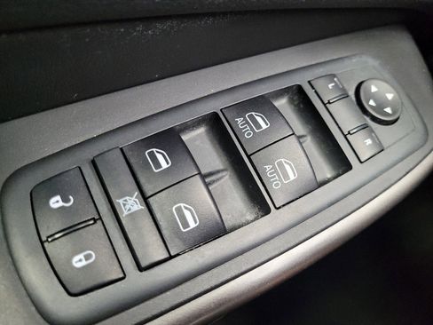 Used 2020 Jeep Cherokee Latitude Lux w/ Quick Order Package 26H Lux image 27