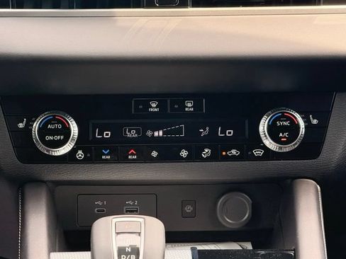 New 2026 Nissan Rogue Platinum AWD/4WD image 29