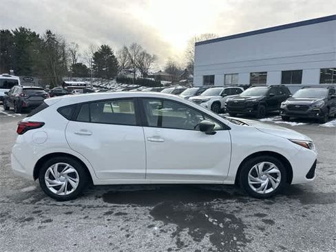 Used 2024 Subaru Impreza 2.0i image 3