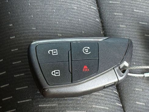 Used 2025 Chevrolet Equinox LT FWD image 27