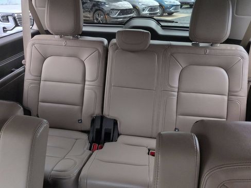 Used 2022 Lincoln Navigator L Reserve AWD/4WD image 26
