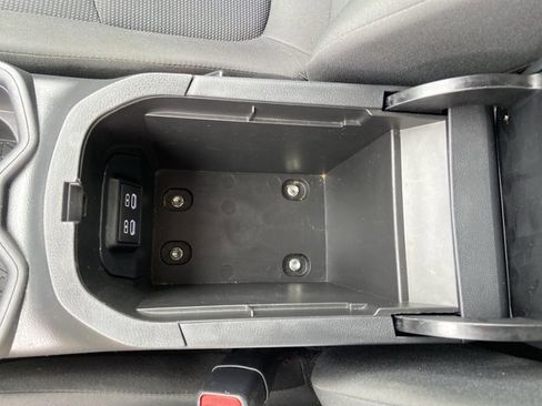 Used 2024 Toyota RAV4 LE image 41