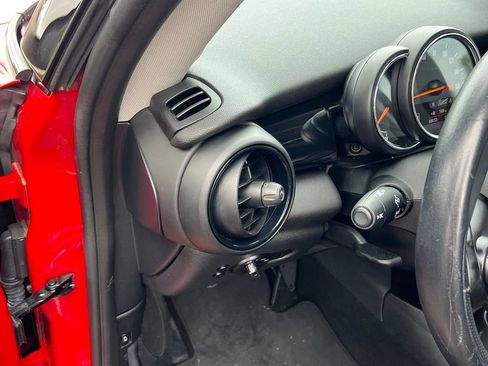 Used 2016 MINI Cooper 2-Door Hardtop FWD image 16
