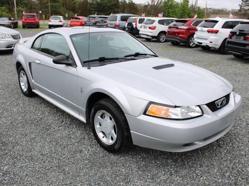 Used 2000 Ford Mustang Coupe RWD image 4