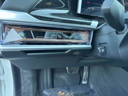 Certified 2025 BMW i7 eDrive50 w/ M Sport Package image 32