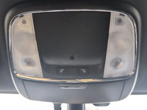 Used 2020 Jeep Grand Cherokee Laredo w/ 18" Wheel & 8.4" Radio Group image 43