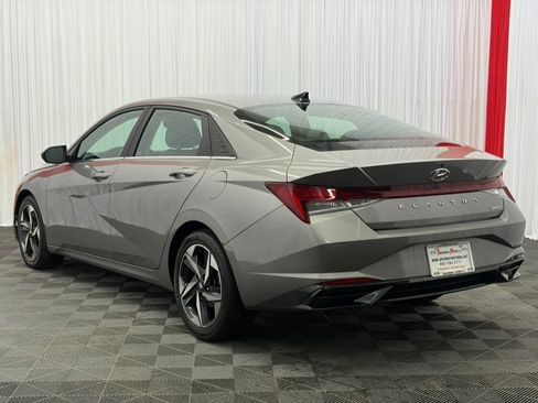 Used 2023 Hyundai Elantra Limited FWD image 6