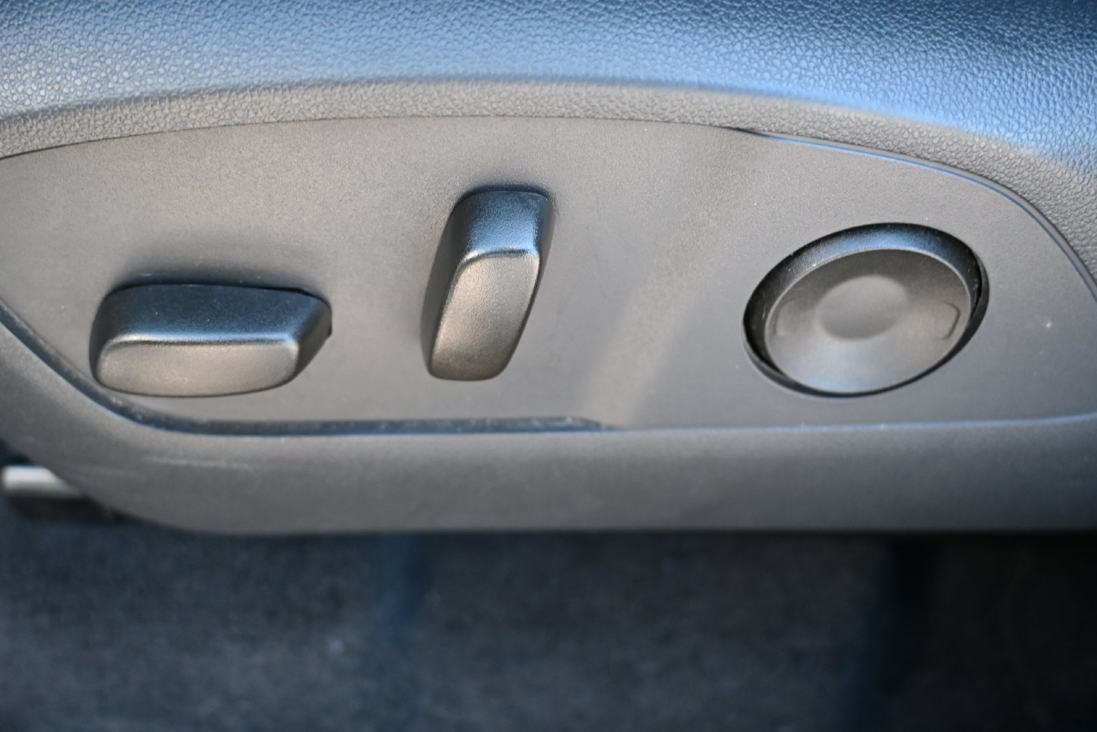 Used 2026 Chevrolet Traverse LT FWD image 9