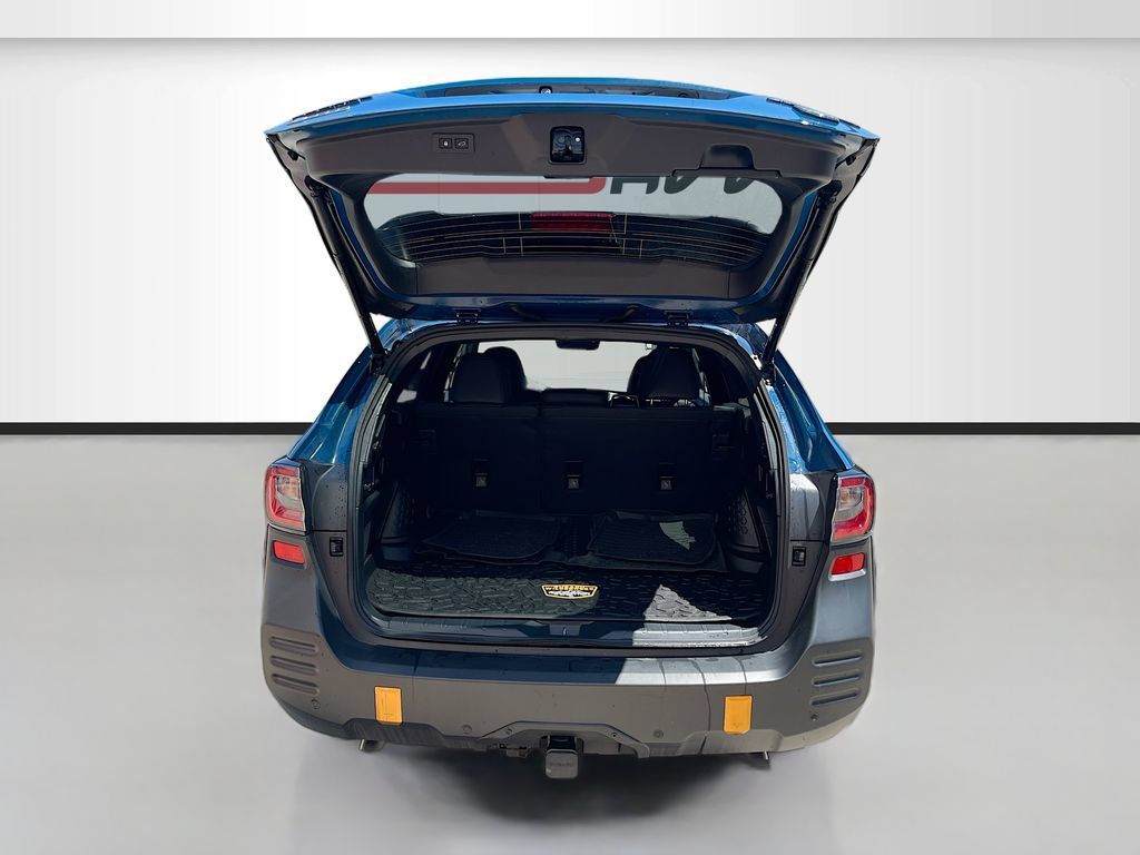Used 2025 Subaru Outback Wilderness AWD/4WD image 27