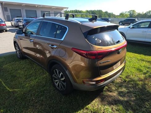 Used 2017 Kia Sportage EX w/ EX Technology Package AWD/4WD image 4