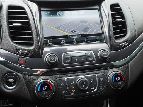 Used 2018 Chevrolet Impala Premier image 25