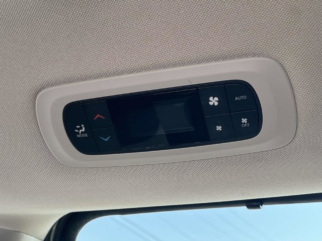 Certified 2021 Chrysler Pacifica Touring FWD image 19