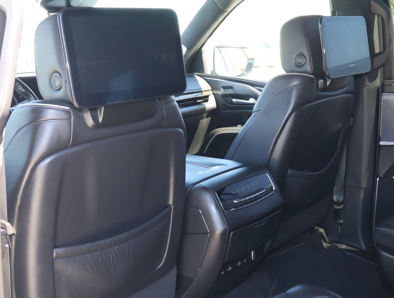 Certified 2023 Cadillac Escalade Sport Platinum w/ LPO, ONYX Package AWD/4WD image 17