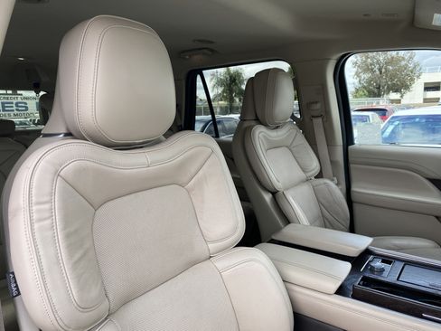 Used 2019 Lincoln Navigator Select w/ Cargo Package RWD image 35