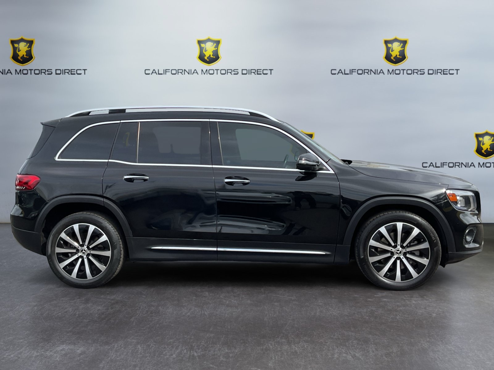 Used 2022 Mercedes-Benz GLB 250 4MATIC image 4