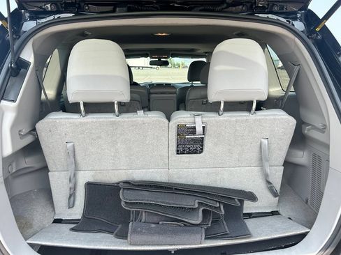 Used 2012 Toyota Highlander Limited AWD/4WD image 29