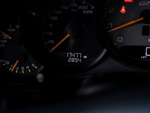 Used 2015 Porsche 911 GT3 w/ Carbon Interior Package image 43