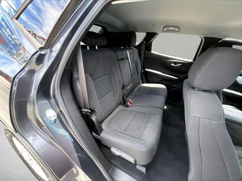 Used 2021 Chevrolet Blazer LT FWD image 28