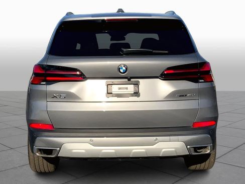 Certified 2026 BMW X5 sDrive40i image 4
