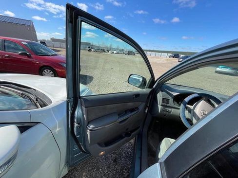 Used 2009 Toyota Sienna CE image 23