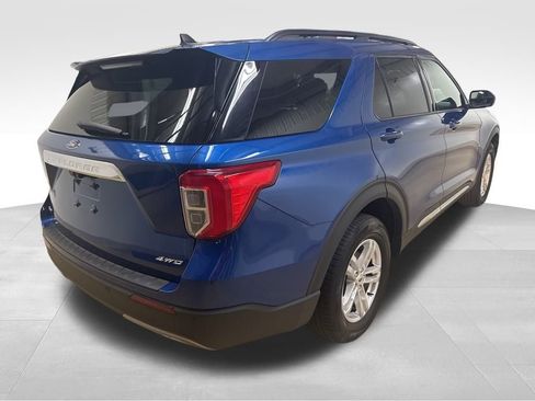 Certified 2022 Ford Explorer XLT w/ Equipment Group 202A image 7