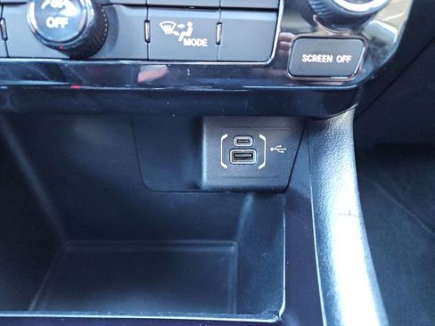 Used 2024 Jeep Compass Latitude image 19