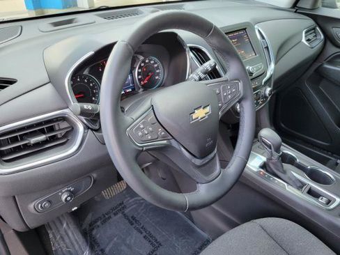 Used 2024 Chevrolet Equinox LT FWD image 14