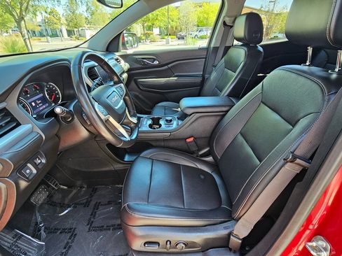 Used 2020 GMC Acadia SLT image 14