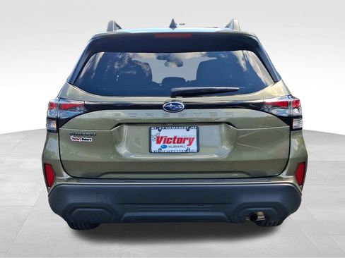 Used 2026 Subaru Forester Premium AWD/4WD image 5