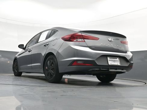 Used 2020 Hyundai Elantra SE FWD image 40