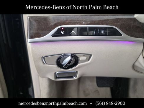 Used 2019 Mercedes-Benz S 560 Sedan image 25